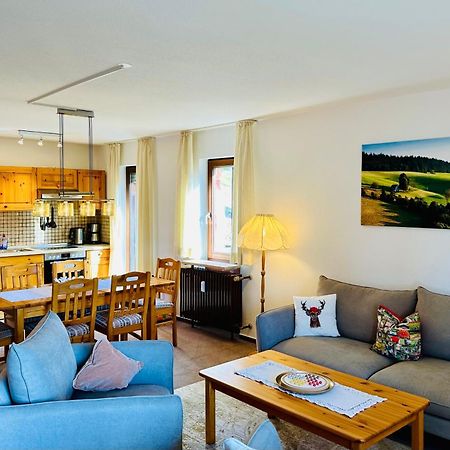Ferienwohnung Lotti + Hochschwarzwald Card Titisee-Neustadt Buitenkant foto